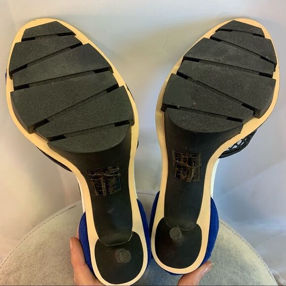 Nwob GX by Gwen Stefan blue black white Namiko Suede High Heels size 9 - Picture 9 of 11